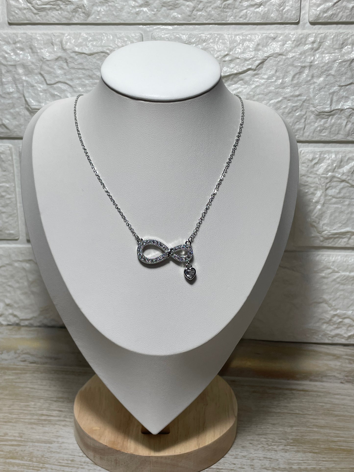 Κολιέ άπειρο