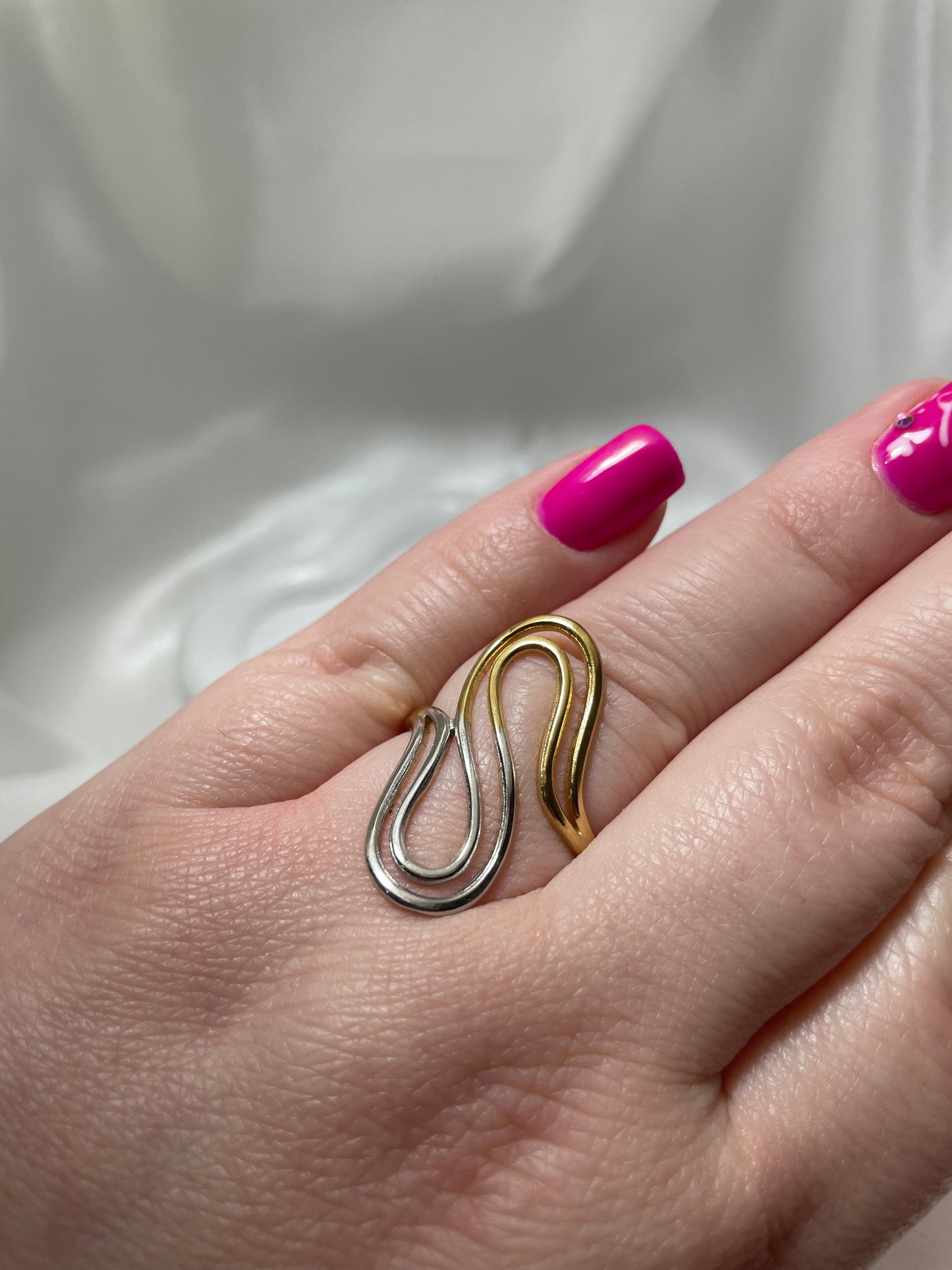 Δαχτυλίδι δίχρωμο με δύο σειρές "S"