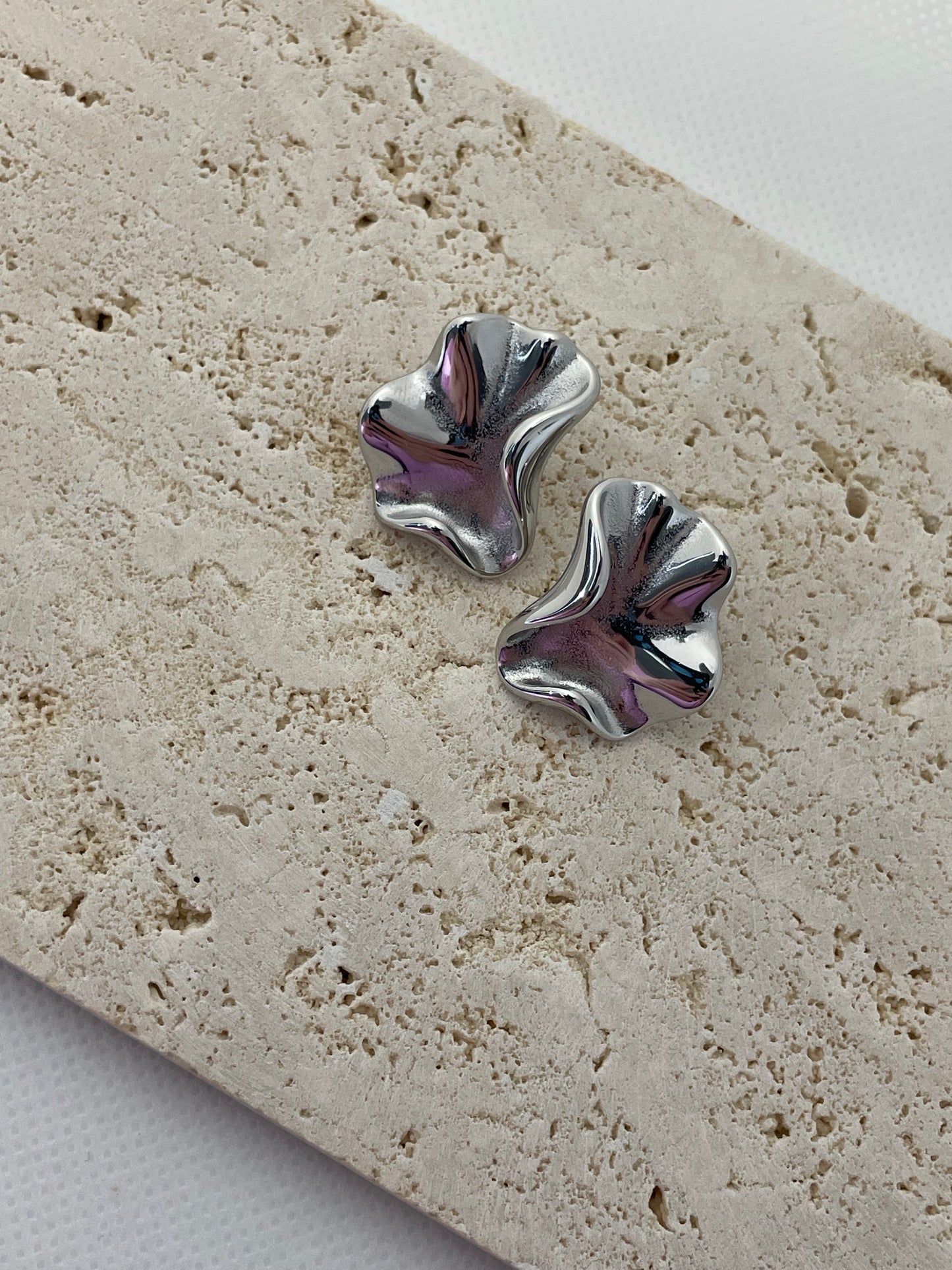 Σκουλαρίκια twisted leaf