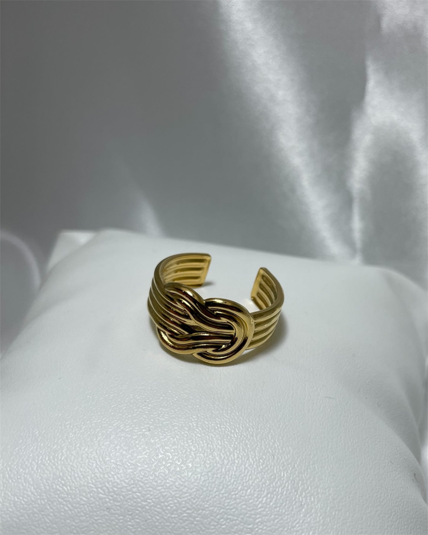 Χρυσό δαχτυλίδι κόμπος του Ηρακλή