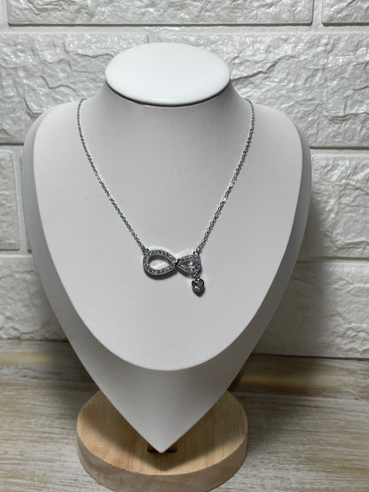 Κολιέ άπειρο