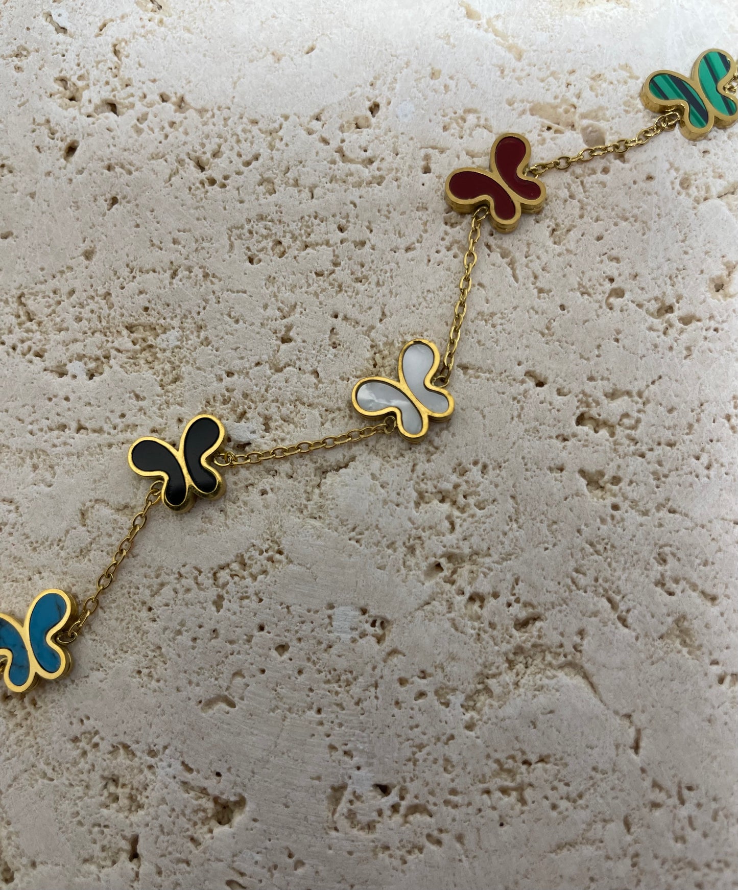 Βραχιόλι με πεταλούδες