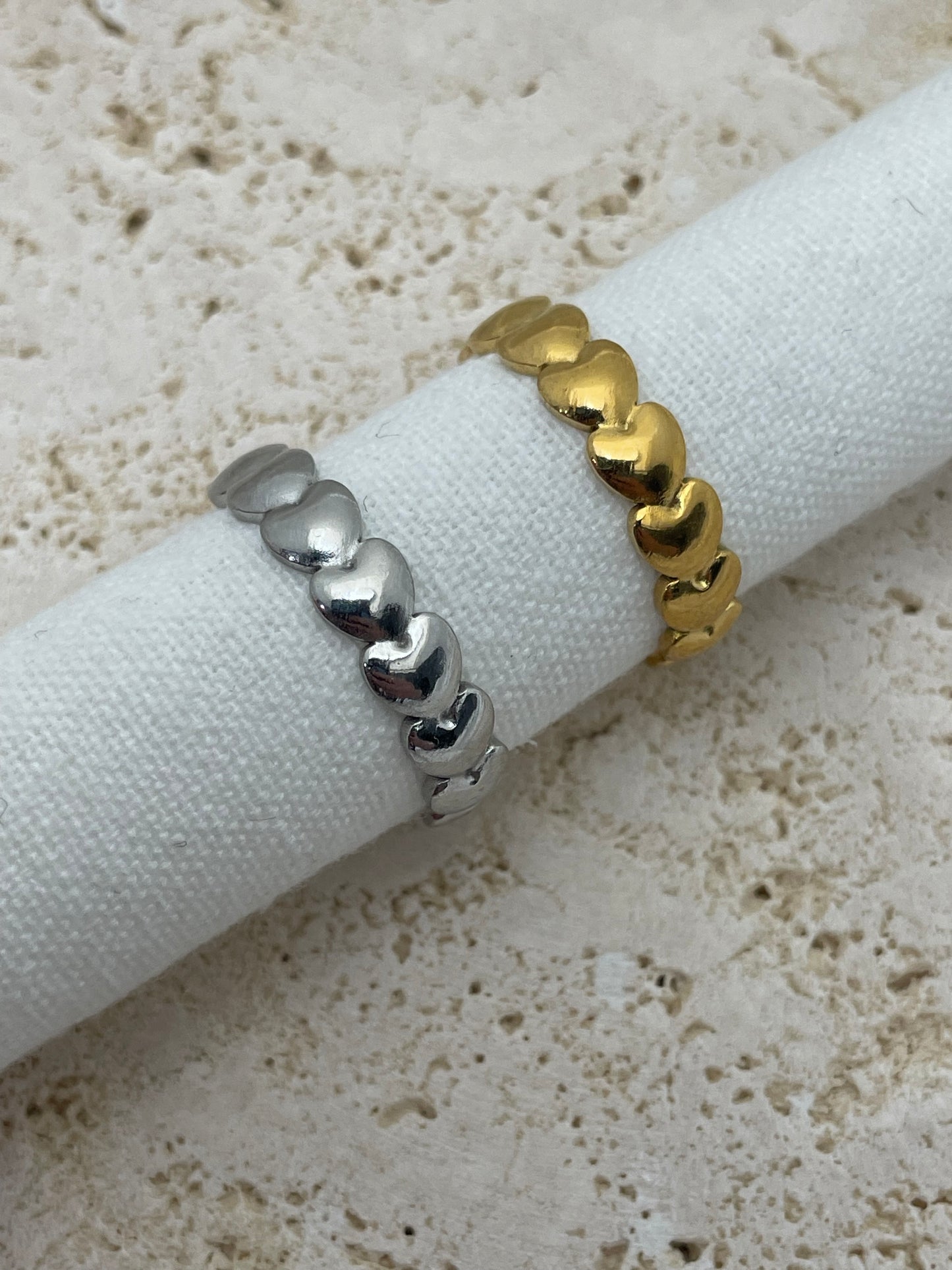 Δαχτυλίδι καρδιές