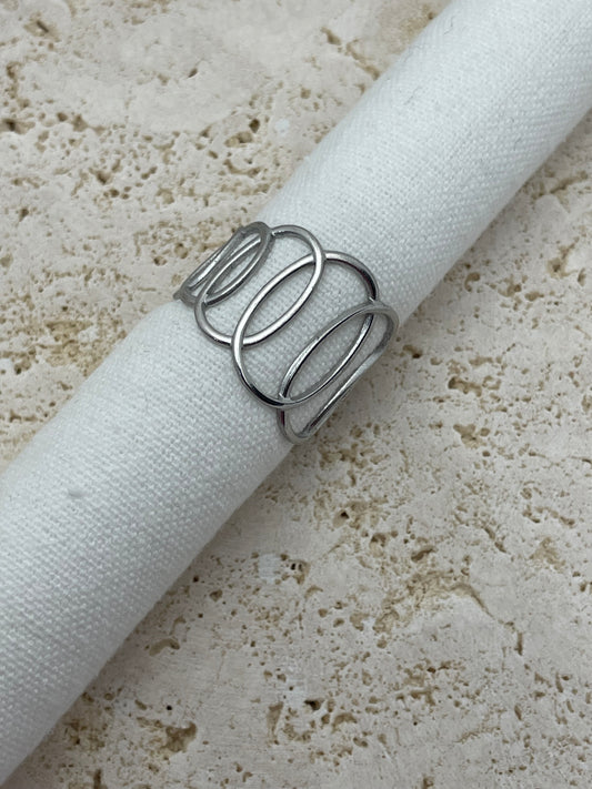 Ασημί δαχτυλίδι με οβάλ γραμμές ανοιχτό