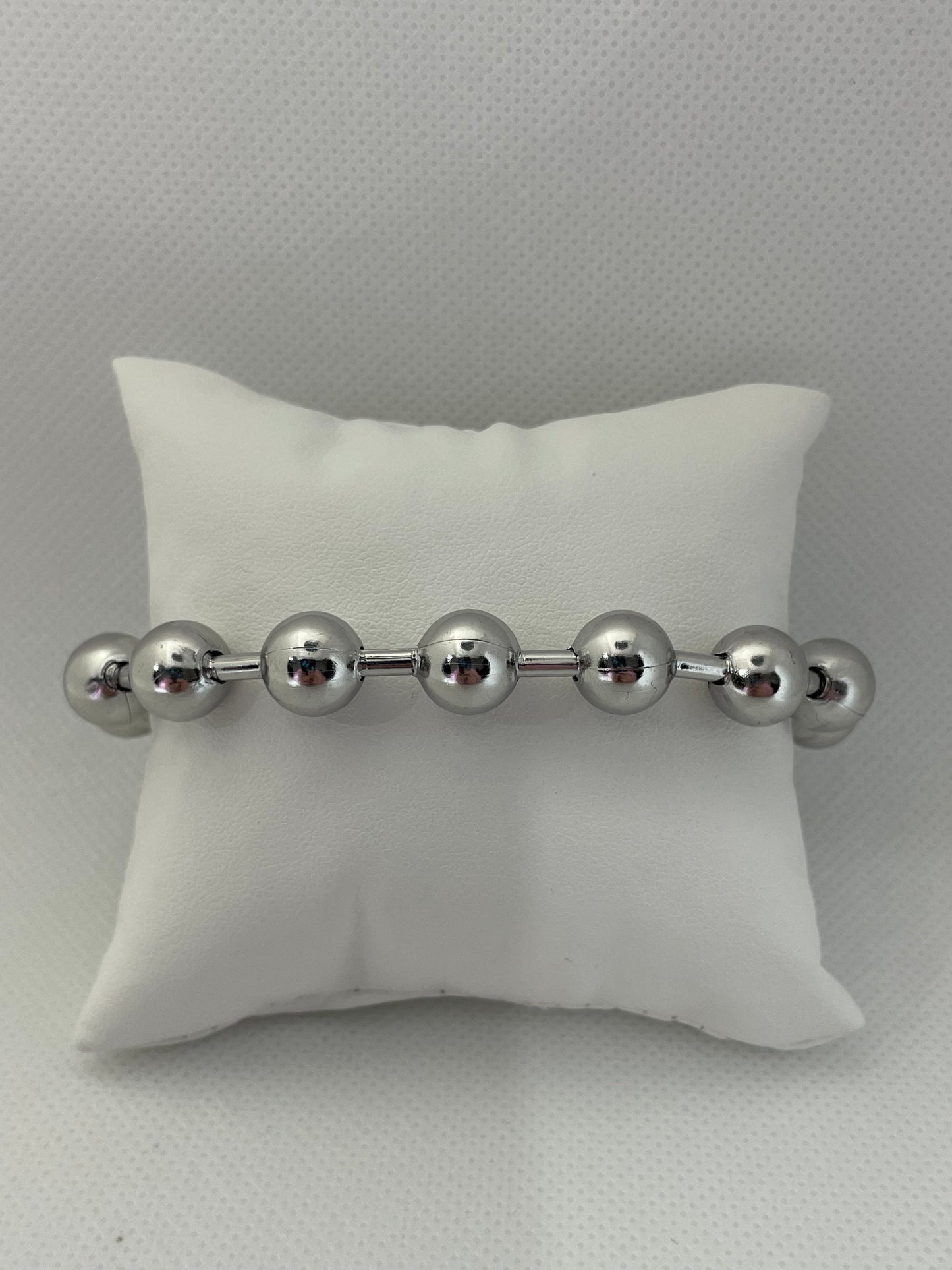 Ασημί βραχιόλι αλυσίδας με μπίλιες
