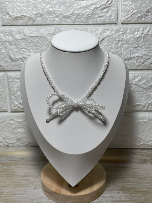 Κολιέ φιόγκος με πέρλες