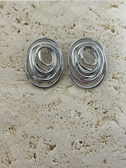 Ατσάλινα ασημί σκουλαρίκια