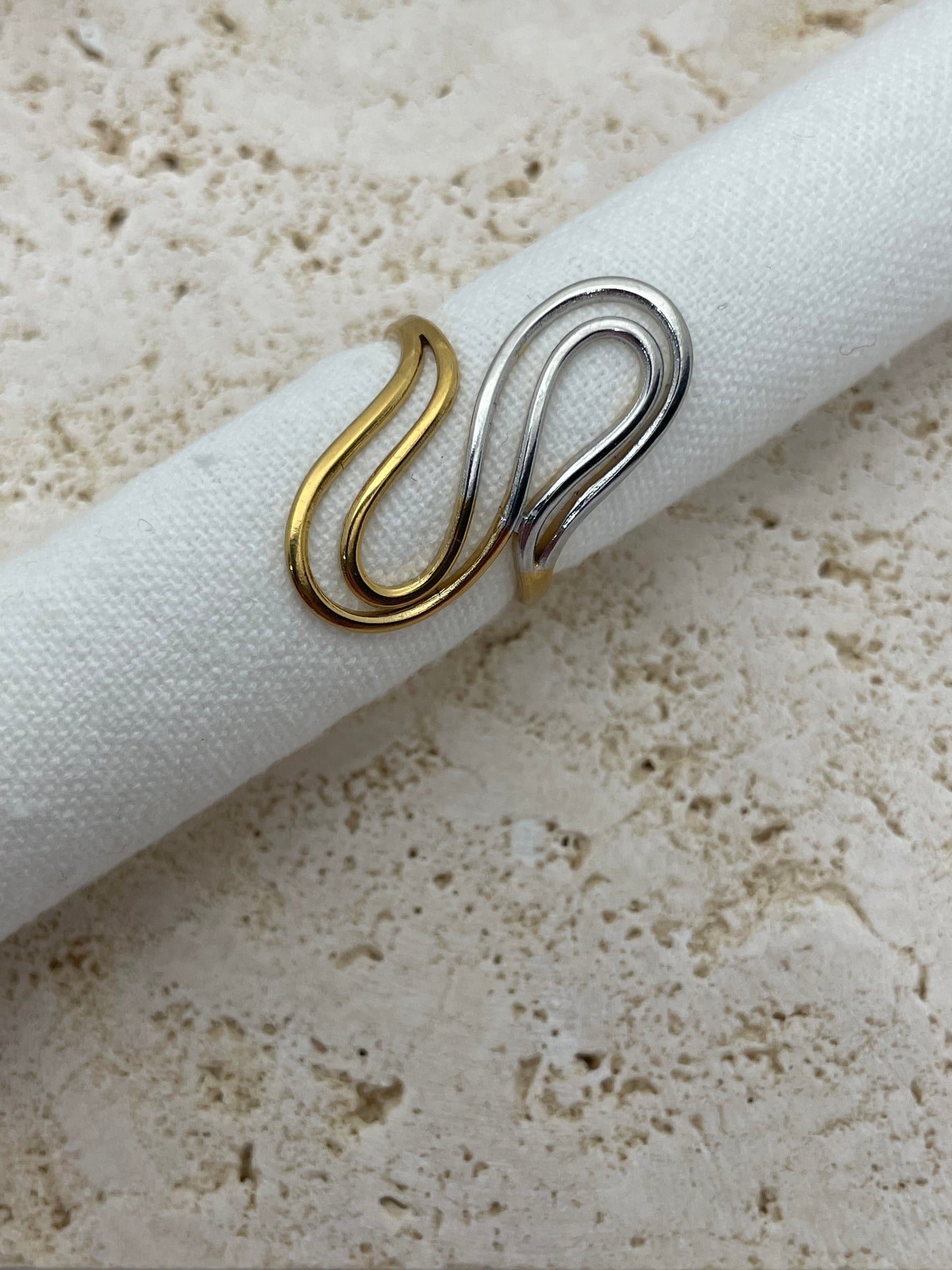 Δαχτυλίδι δίχρωμο με δύο σειρές "S"