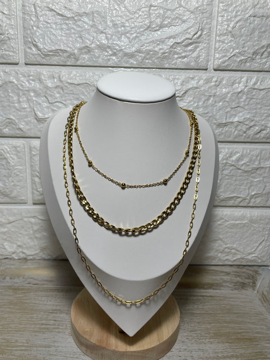 Κολιέ τριπλή χρυσή αλυσίδα