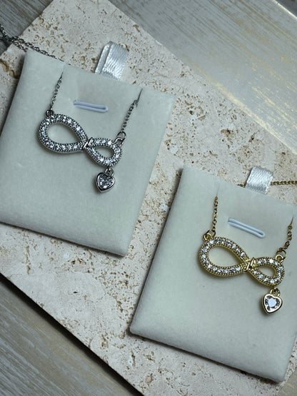 Κολιέ άπειρο