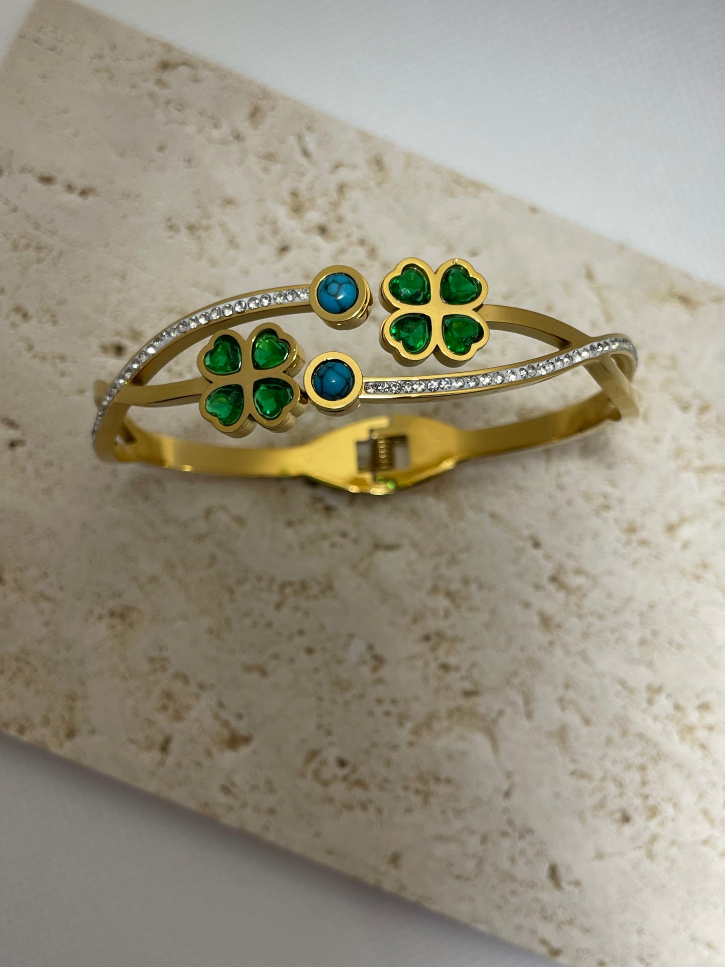 Χρυσή χειροπέδα lucky clover