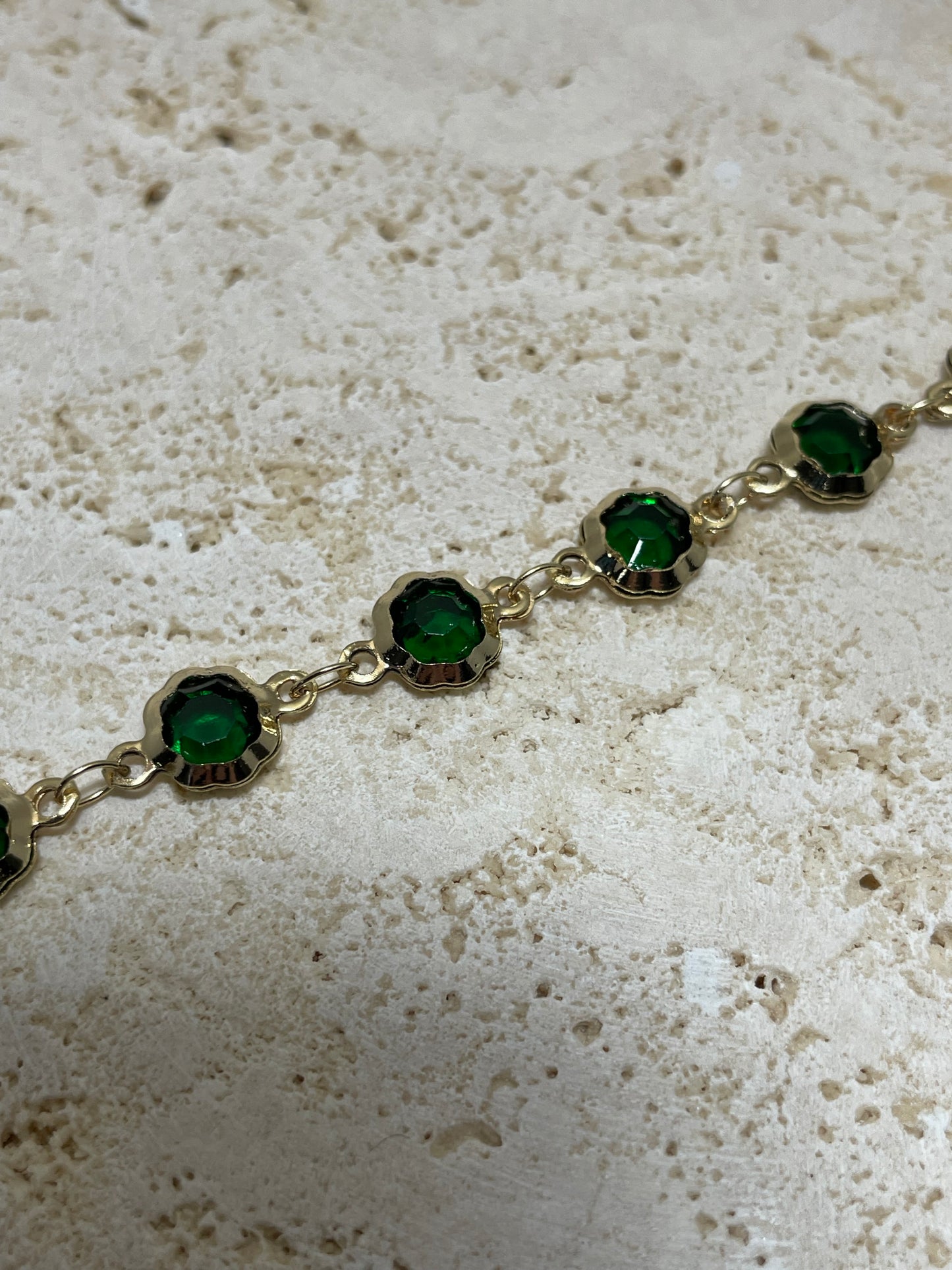 Βραχιόλι με πράσινα κρύσταλλα