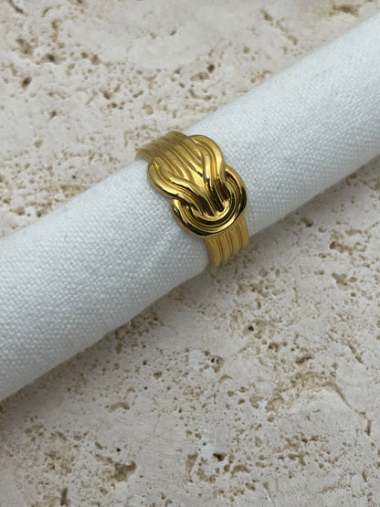 Χρυσό δαχτυλίδι κόμπος του Ηρακλή