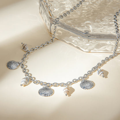 Κολιέ αλυσίδας με κρεμαστά charms