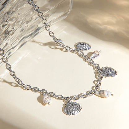 Κολιέ αλυσίδας με κρεμαστά charms